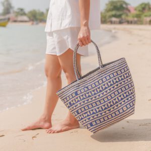 Blaue Einkaufstasche | Strandtasche | Tragetasche KIDUL aus Rattan – Bild 4