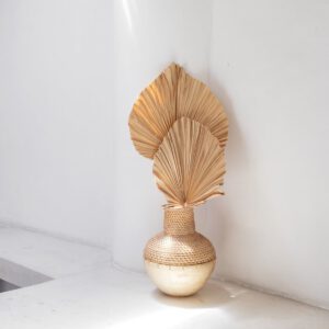 Gewebte Boho-Vase KAMARI aus Rattan und Holz – Bild 2